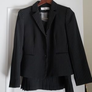 Tahari Suit Arthur S Levine